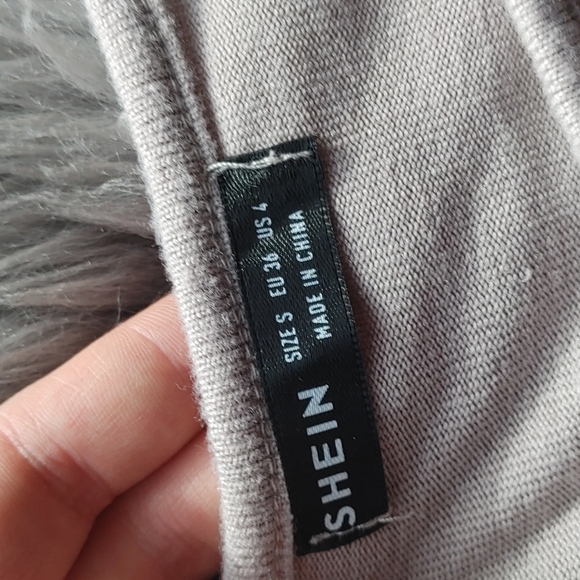 (LAST CALL) Soft shein shirt - Picture 3 of 4